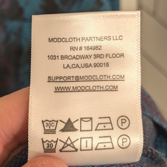 Modcloth Women's Feather Novelty Printed Retro Long Sleeve Dress Size 2X - Picture 7 of 7